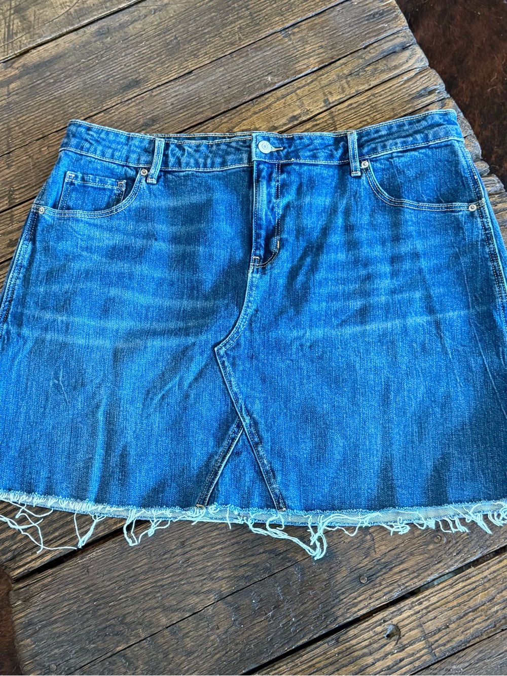 Old Navy Blue Denim Frayed Mini Skirt - Women’s Size 16